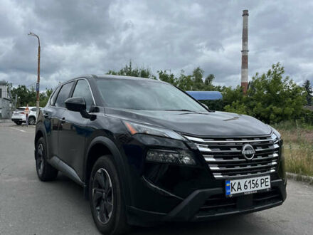 Черный Ниссан Rogue, объемом двигателя 1.5 л и пробегом 4 тыс. км за 26900 $, фото 1 на Automoto.ua