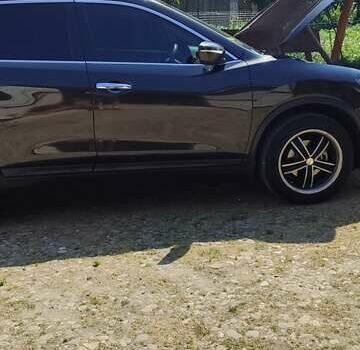 Коричневый Ниссан Rogue, объемом двигателя 2.5 л и пробегом 305 тыс. км за 12700 $, фото 2 на Automoto.ua