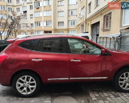 Красный Ниссан Rogue, объемом двигателя 2.49 л и пробегом 172 тыс. км за 9600 $, фото 8 на Automoto.ua