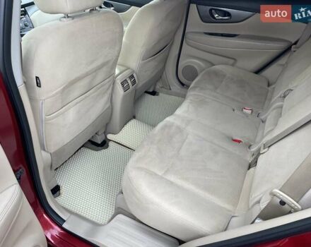 Красный Ниссан Rogue, объемом двигателя 2.49 л и пробегом 198 тыс. км за 12200 $, фото 16 на Automoto.ua