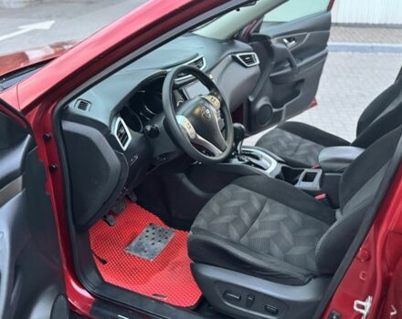 Красный Ниссан Rogue, объемом двигателя 2.5 л и пробегом 105 тыс. км за 12700 $, фото 7 на Automoto.ua