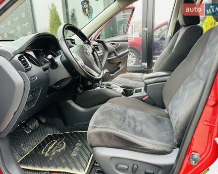 Красный Ниссан Rogue, объемом двигателя 2.5 л и пробегом 153 тыс. км за 12900 $, фото 13 на Automoto.ua