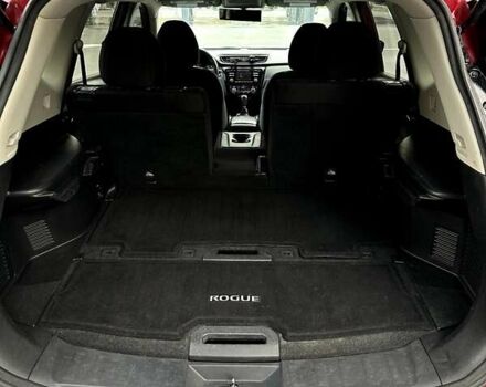 Красный Ниссан Rogue, объемом двигателя 2.49 л и пробегом 131 тыс. км за 13900 $, фото 15 на Automoto.ua