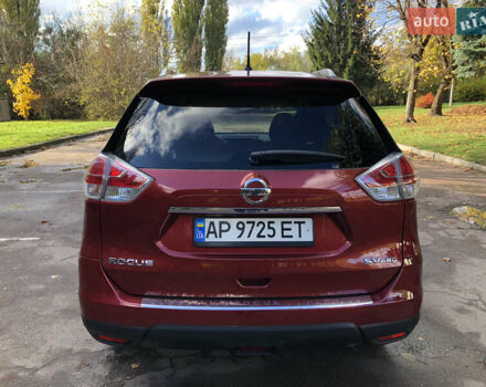 Красный Ниссан Rogue, объемом двигателя 2.49 л и пробегом 115 тыс. км за 12850 $, фото 5 на Automoto.ua
