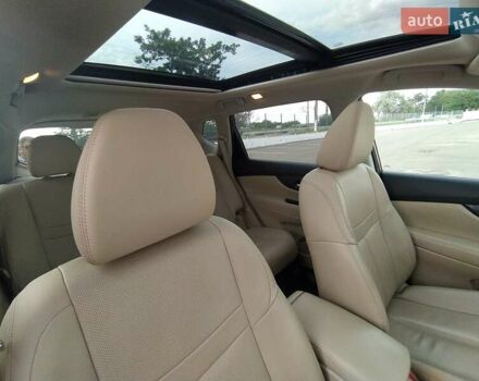 Червоний Ніссан Rogue, об'ємом двигуна 2.5 л та пробігом 80 тис. км за 16200 $, фото 6 на Automoto.ua