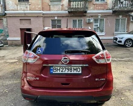 Красный Ниссан Rogue, объемом двигателя 2.49 л и пробегом 102 тыс. км за 15880 $, фото 3 на Automoto.ua