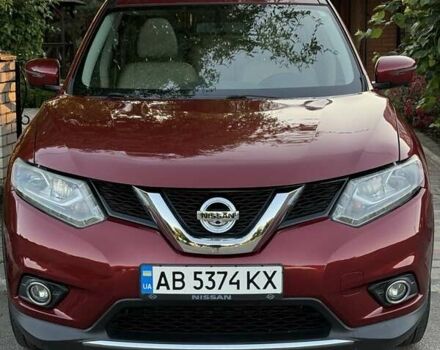 Красный Ниссан Rogue, объемом двигателя 2.49 л и пробегом 125 тыс. км за 14750 $, фото 5 на Automoto.ua