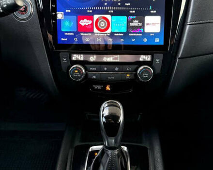 Червоний Ніссан Rogue, об'ємом двигуна 2.5 л та пробігом 140 тис. км за 12599 $, фото 22 на Automoto.ua