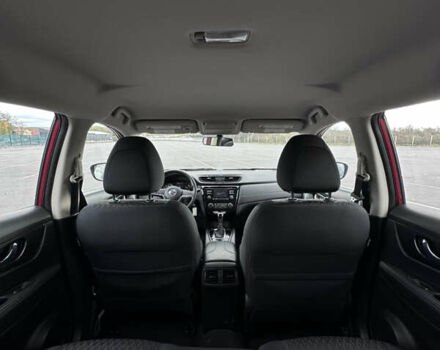 Красный Ниссан Rogue, объемом двигателя 2.49 л и пробегом 178 тыс. км за 13000 $, фото 16 на Automoto.ua