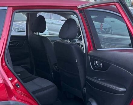 Ниссан Rogue 2017 в Львове на Automoto.ua Красный Ниссан Rogue, объемом двигателя 2.5 л и пробегом 195 тыс. км за 11900 $, фото 8 на Automoto.ua