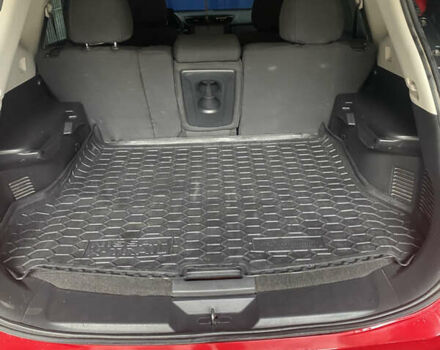 Красный Ниссан Rogue, объемом двигателя 2.49 л и пробегом 76 тыс. км за 14500 $, фото 23 на Automoto.ua