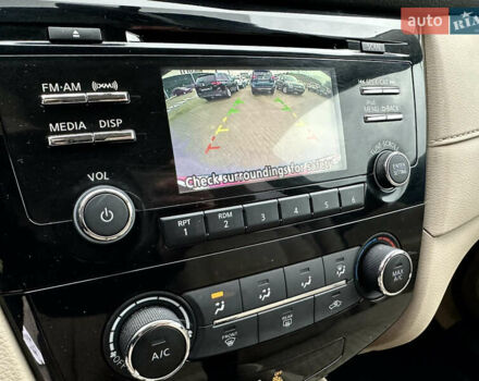 Красный Ниссан Rogue, объемом двигателя 2.5 л и пробегом 219 тыс. км за 10799 $, фото 12 на Automoto.ua