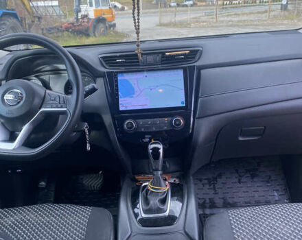 Красный Ниссан Rogue, объемом двигателя 2.49 л и пробегом 76 тыс. км за 14500 $, фото 11 на Automoto.ua