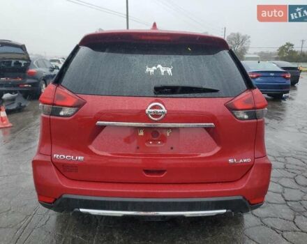 Красный Ниссан Rogue, объемом двигателя 2.49 л и пробегом 130 тыс. км за 2300 $, фото 5 на Automoto.ua