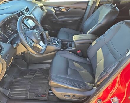 Красный Ниссан Rogue, объемом двигателя 2.5 л и пробегом 60 тыс. км за 9000 $, фото 6 на Automoto.ua