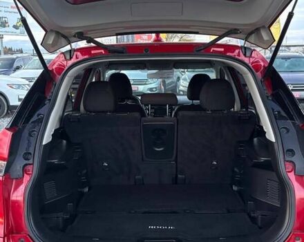 Ниссан Rogue 2017 в Львове на Automoto.ua Красный Ниссан Rogue, объемом двигателя 2.5 л и пробегом 195 тыс. км за 11900 $, фото 7 на Automoto.ua