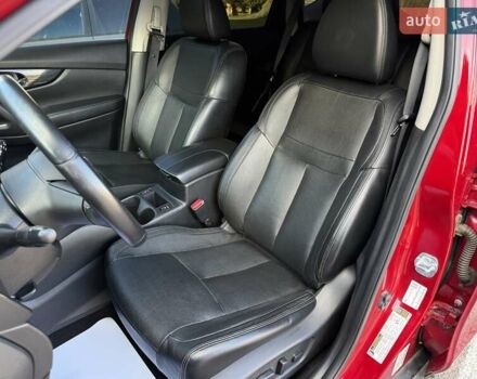 Красный Ниссан Rogue, объемом двигателя 2.5 л и пробегом 170 тыс. км за 13999 $, фото 13 на Automoto.ua