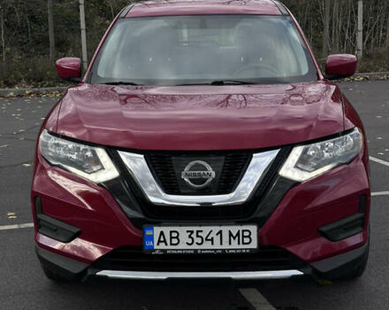 Красный Ниссан Rogue, объемом двигателя 2.49 л и пробегом 178 тыс. км за 13000 $, фото 1 на Automoto.ua