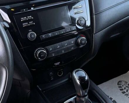 Ниссан Rogue 2017 в Львове на Automoto.ua Красный Ниссан Rogue, объемом двигателя 2.5 л и пробегом 195 тыс. км за 11900 $, фото 18 на Automoto.ua