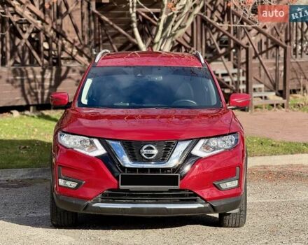 Красный Ниссан Rogue, объемом двигателя 2.5 л и пробегом 170 тыс. км за 13999 $, фото 2 на Automoto.ua