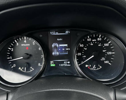 Красный Ниссан Rogue, объемом двигателя 2.49 л и пробегом 178 тыс. км за 13000 $, фото 13 на Automoto.ua