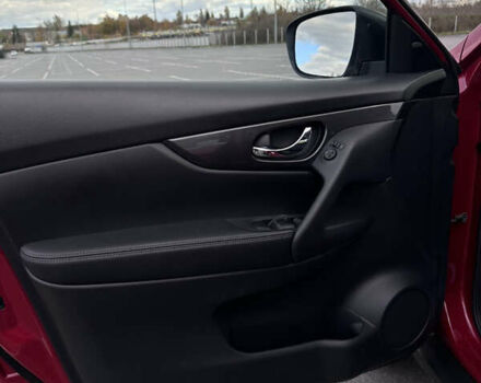 Красный Ниссан Rogue, объемом двигателя 2.49 л и пробегом 178 тыс. км за 13000 $, фото 11 на Automoto.ua