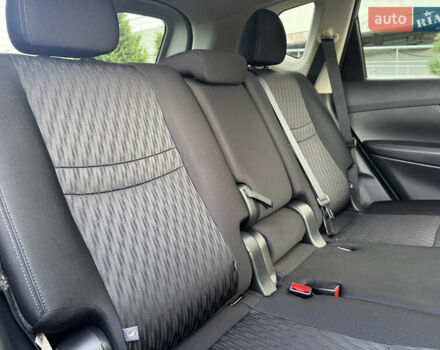 Красный Ниссан Rogue, объемом двигателя 2.5 л и пробегом 85 тыс. км за 16999 $, фото 16 на Automoto.ua