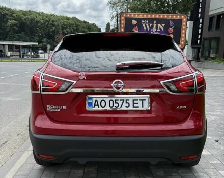 Красный Ниссан Rogue, объемом двигателя 2 л и пробегом 150 тыс. км за 12700 $, фото 3 на Automoto.ua