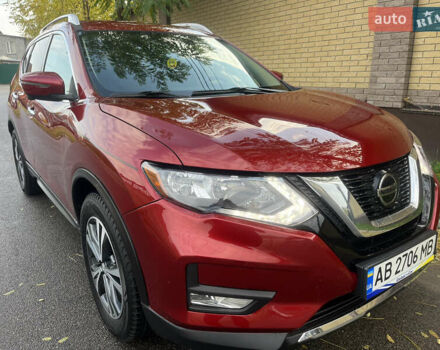 Красный Ниссан Rogue, объемом двигателя 2.5 л и пробегом 132 тыс. км за 16900 $, фото 2 на Automoto.ua