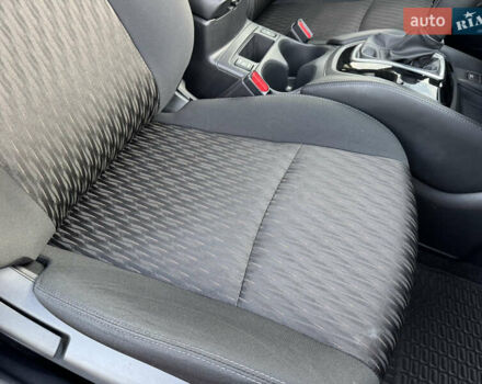 Красный Ниссан Rogue, объемом двигателя 2.5 л и пробегом 85 тыс. км за 16999 $, фото 13 на Automoto.ua