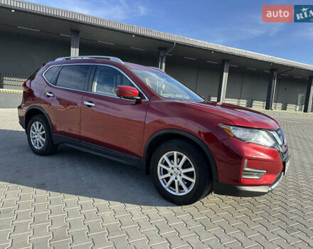 Червоний Ніссан Rogue, об'ємом двигуна 2.49 л та пробігом 183 тис. км за 17199 $, фото 2 на Automoto.ua
