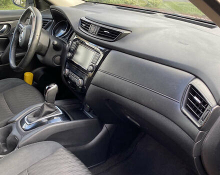 Красный Ниссан Rogue, объемом двигателя 2.5 л и пробегом 210 тыс. км за 11500 $, фото 11 на Automoto.ua