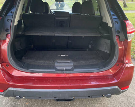 Красный Ниссан Rogue, объемом двигателя 2.5 л и пробегом 210 тыс. км за 11500 $, фото 5 на Automoto.ua