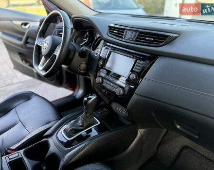 Красный Ниссан Rogue, объемом двигателя 2.49 л и пробегом 150 тыс. км за 15900 $, фото 24 на Automoto.ua