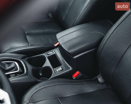 Красный Ниссан Rogue, объемом двигателя 2.49 л и пробегом 132 тыс. км за 16500 $, фото 27 на Automoto.ua