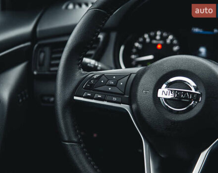 Красный Ниссан Rogue, объемом двигателя 2.49 л и пробегом 132 тыс. км за 16500 $, фото 19 на Automoto.ua