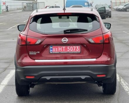 Червоний Ніссан Rogue, об'ємом двигуна 2 л та пробігом 140 тис. км за 13799 $, фото 7 на Automoto.ua