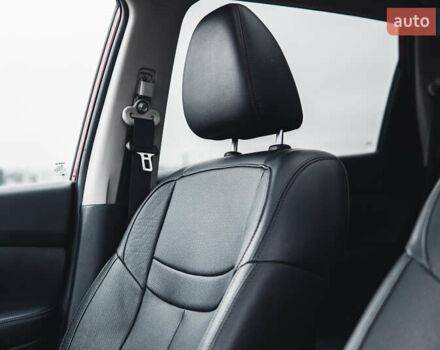 Красный Ниссан Rogue, объемом двигателя 2.49 л и пробегом 132 тыс. км за 16500 $, фото 30 на Automoto.ua