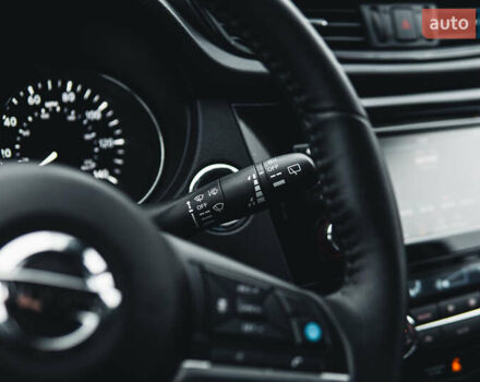 Красный Ниссан Rogue, объемом двигателя 2.49 л и пробегом 132 тыс. км за 16500 $, фото 18 на Automoto.ua