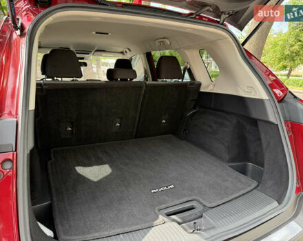 Червоний Ніссан Rogue, об'ємом двигуна 2.49 л та пробігом 55 тис. км за 21999 $, фото 42 на Automoto.ua