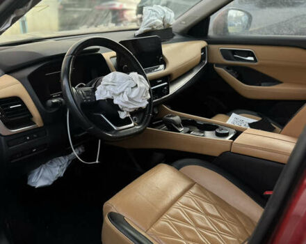 Червоний Ніссан Rogue, об'ємом двигуна 1.5 л та пробігом 76 тис. км за 17500 $, фото 5 на Automoto.ua