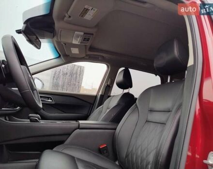 Красный Ниссан Rogue, объемом двигателя 1.5 л и пробегом 37 тыс. км за 26500 $, фото 6 на Automoto.ua