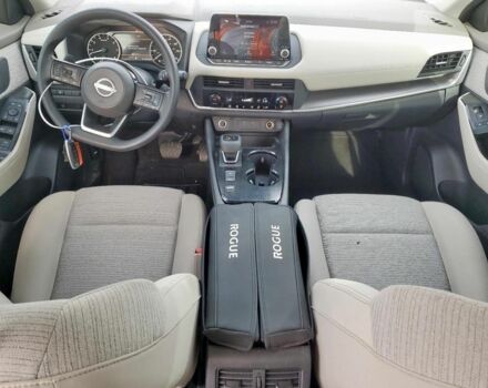 Червоний Ніссан Rogue, об'ємом двигуна 1.5 л та пробігом 71 тис. км за 20500 $, фото 6 на Automoto.ua