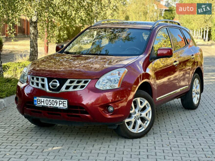 Красный Ниссан Rogue, объемом двигателя 2.49 л и пробегом 210 тыс. км за 9500 $, фото 1 на Automoto.ua