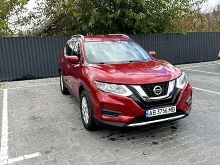 Красный Ниссан Rogue, объемом двигателя 2.49 л и пробегом 131 тыс. км за 13900 $, фото 1 на Automoto.ua