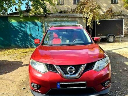 Красный Ниссан Rogue, объемом двигателя 2.5 л и пробегом 102 тыс. км за 15999 $, фото 1 на Automoto.ua