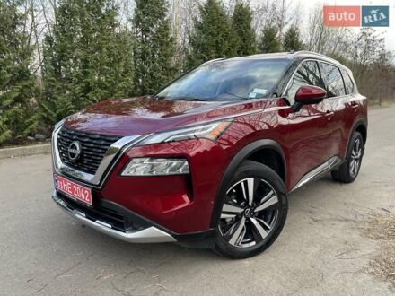 Красный Ниссан Rogue, объемом двигателя 1.5 л и пробегом 88 тыс. км за 28700 $, фото 1 на Automoto.ua