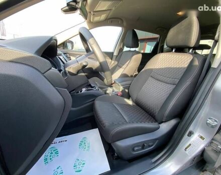 Ниссан Rogue, объемом двигателя 2.5 л и пробегом 21 тыс. км за 19799 $, фото 3 на Automoto.ua