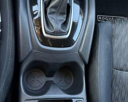 Ниссан Rogue, объемом двигателя 2.5 л и пробегом 186 тыс. км за 13500 $, фото 1 на Automoto.ua