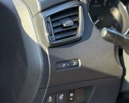 Ниссан Rogue, объемом двигателя 2.5 л и пробегом 186 тыс. км за 13500 $, фото 5 на Automoto.ua